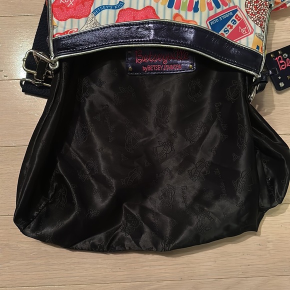 Vintage Betseyville by Betsey Johnson Candy Crossbody Bag - Picture 5 of 9